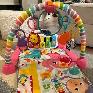 Fisher-Price Deluxe Kick & Play Piano Gym
